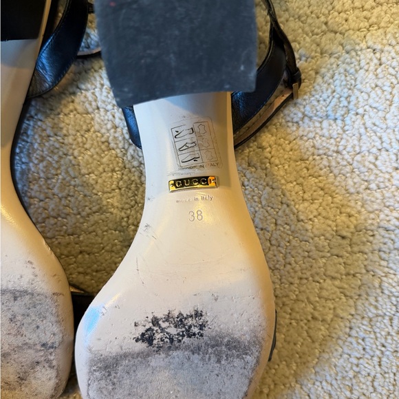 Gucci Black Leather Slingback Heels with Gold Double G - Picture 4 of 12